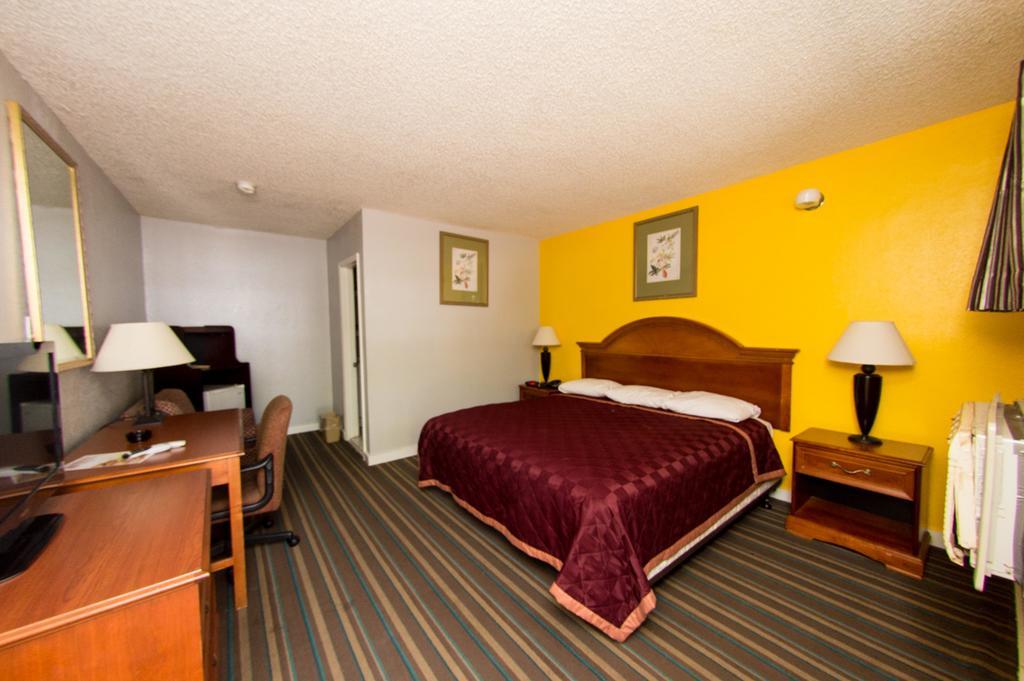 Scottish Inn And Suites - Bensalem-Philadelphia Exteriör bild