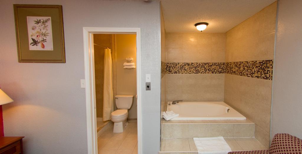 Scottish Inn And Suites - Bensalem-Philadelphia Exteriör bild